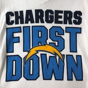 VS PINK CHARGERS LONG SLEEVE